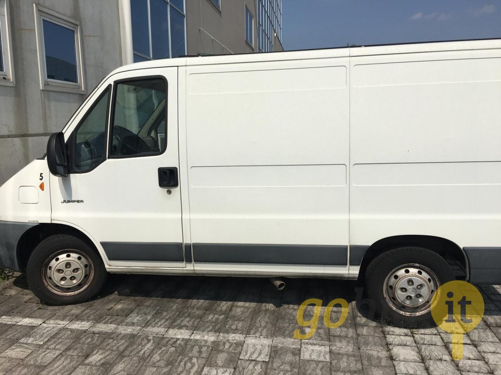 Commercial Vehicles - Van - Bank. 226/2015 - Padua Law Court - Sale n. 4